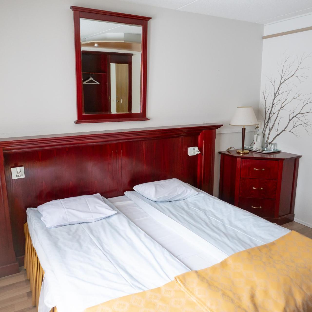 Lapland Northern Lights Hotel Ilveslinna Рануа Екстериор снимка